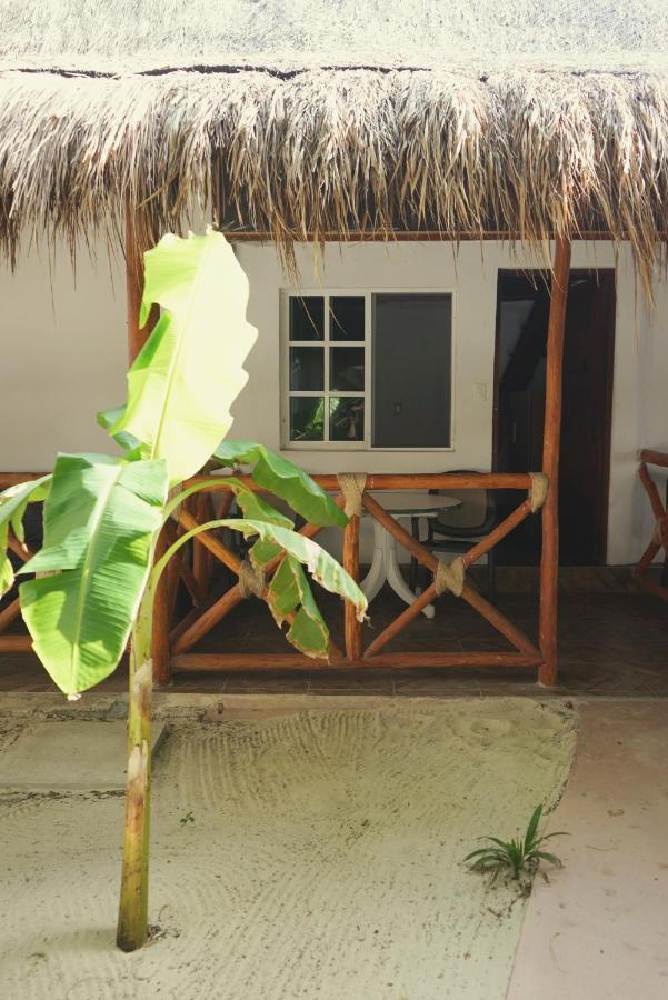 Kinta Kan Cabanas Hotel פלאייה דל כרמן מראה חיצוני תמונה
